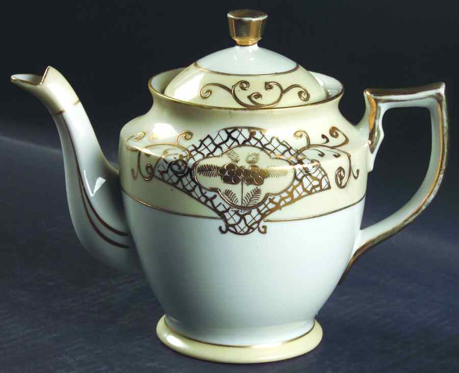 PAQ7 Teapot & Lid by Paulownia-1