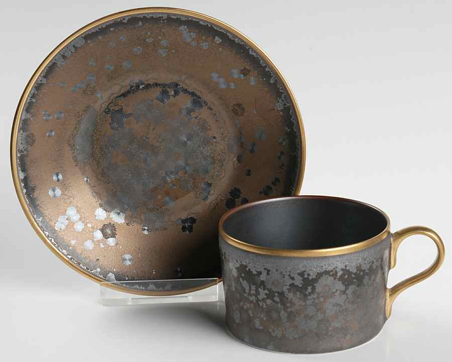 Aguirre Finition (Gold Trim) Flat Cup & Saucer Set by Jaune de Chrome-1