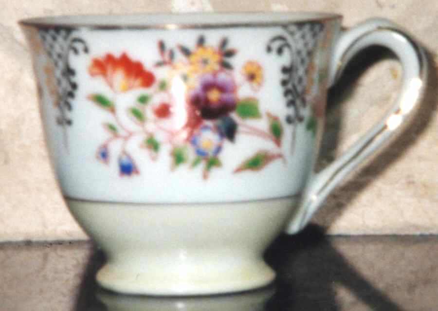 MEH6 Footed Demitasse Cup by Merit (Japan)-1