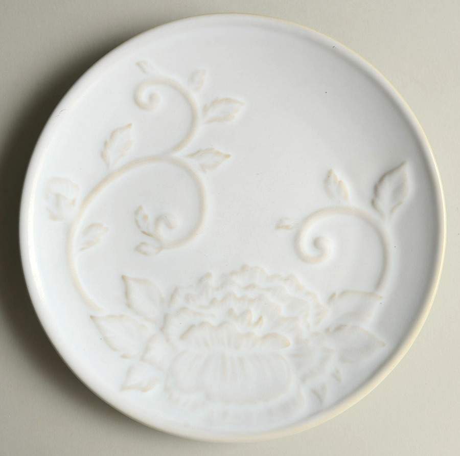 Diamond White Coupe Salad Plate by Jaclyn Smith-1