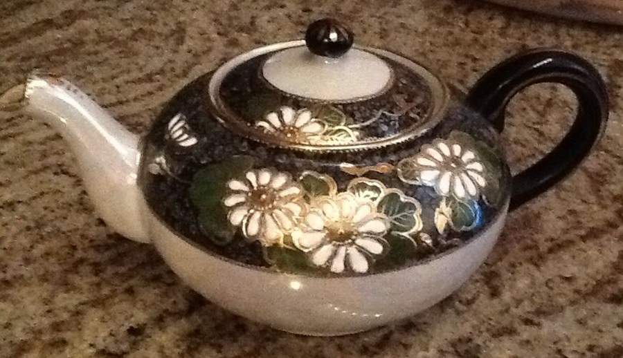 PAQ40 Teapot & Lid by Paulownia-1