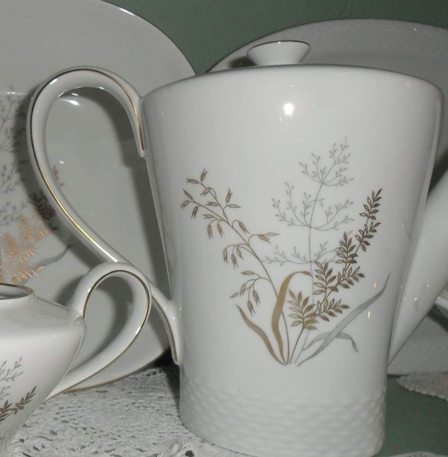 W254 Coffee Pot & Lid by Johann Haviland-1