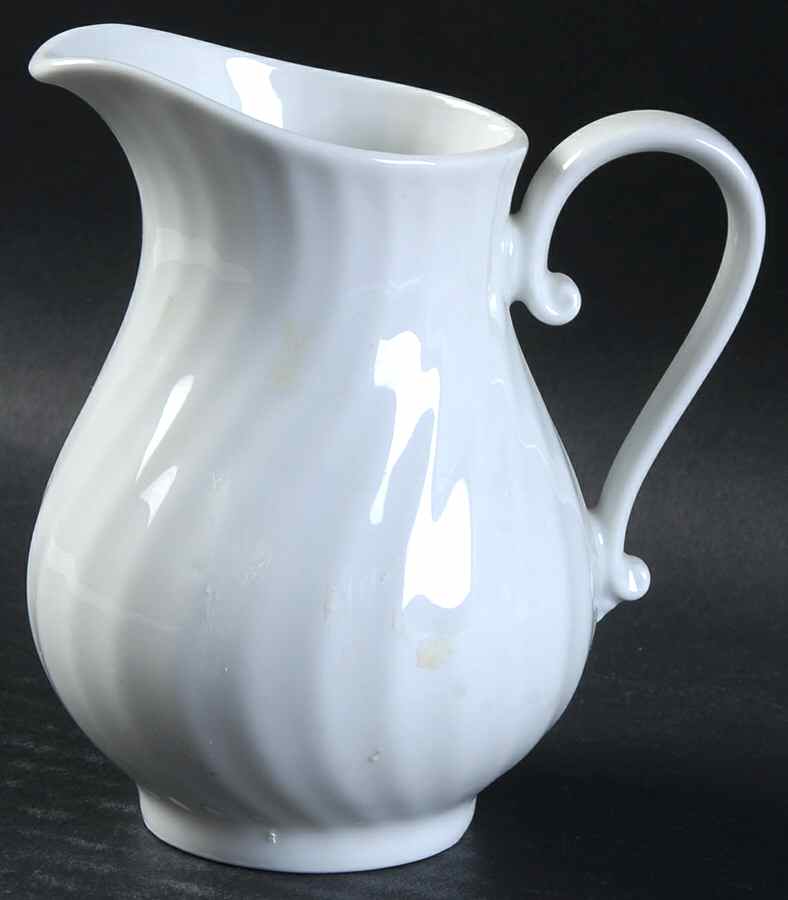 Nicole (Swirl) Creamer by Kaiser-1