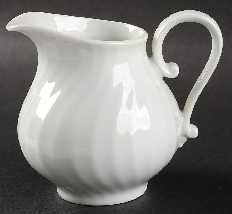 Nicole (Swirl) Creamer by Kaiser-1