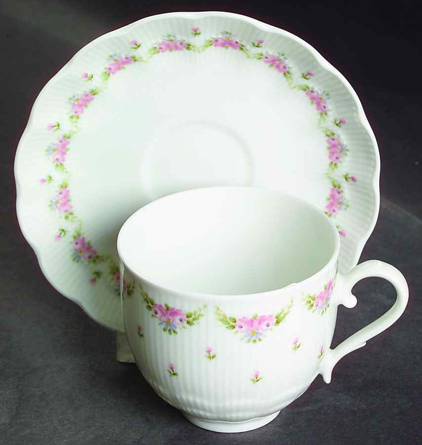 Marseille Flat Cup & Saucer Set by Kaiser-1
