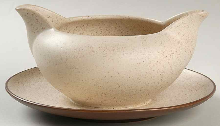 Koyo Gravy Boat with Attached Underplate by Kasuga-1