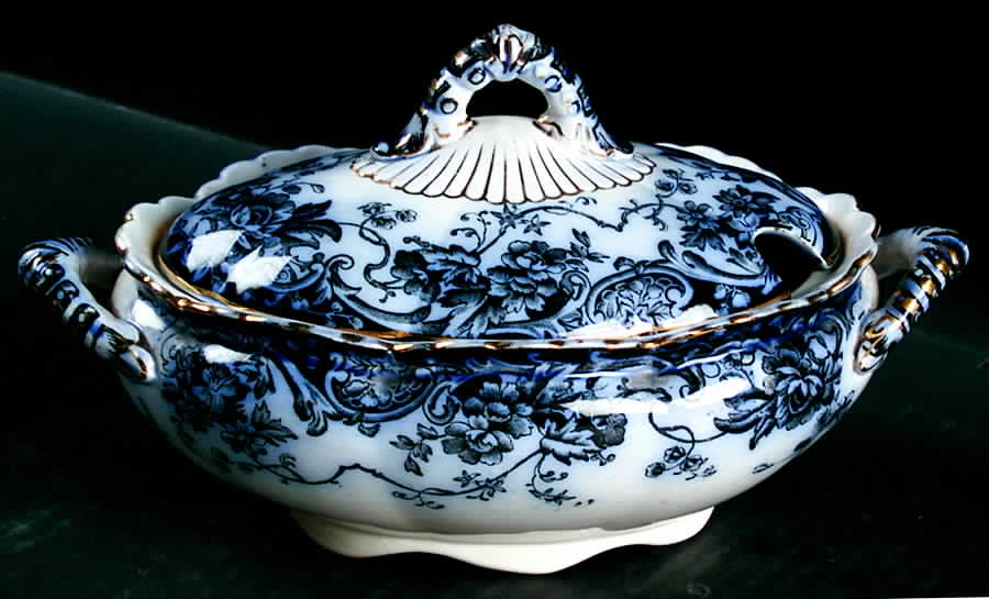 Chatsworth Sauce Boat & Lid by Keeling & Co-1