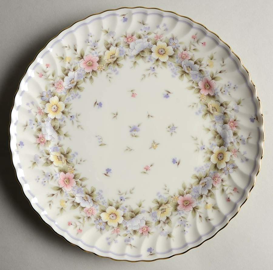 Grace Dinner Plate by Keito-1