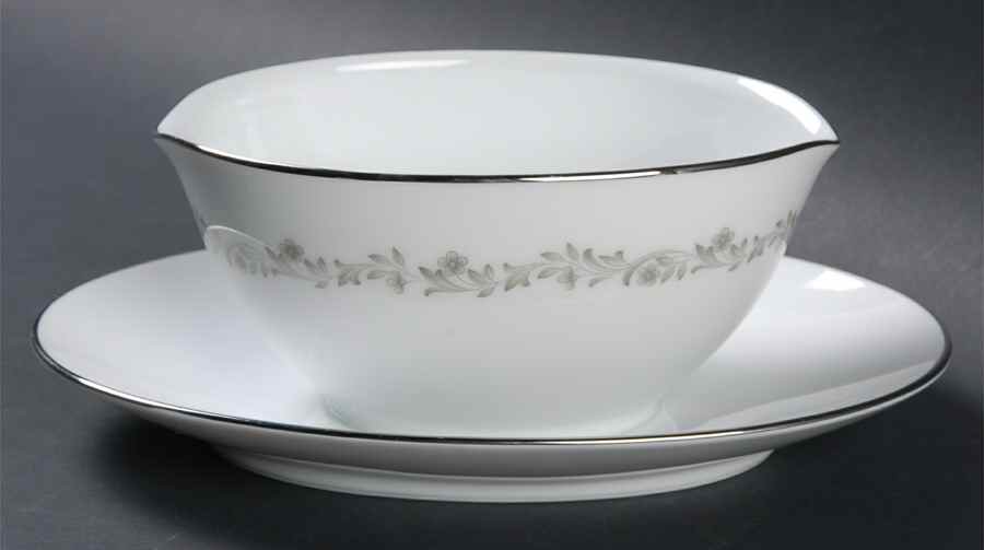 Meadowbrook Gravy Boat with Attached Underplate by Kenmark-1