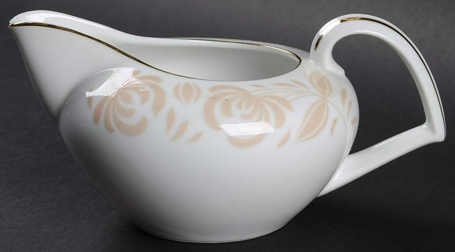 Cameo Creamer by Kent (Japan)-1