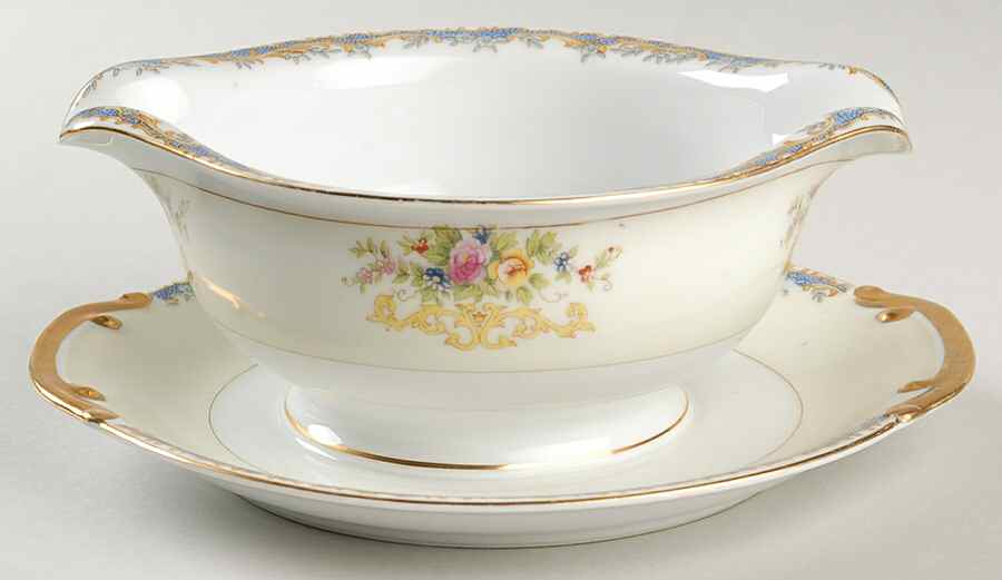 KIK13 Gravy Boat with Attached Underplate by Kikusui-1