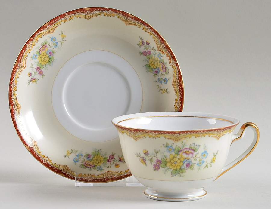 KIK3 Footed Cup & Saucer Set by Kikusui-1