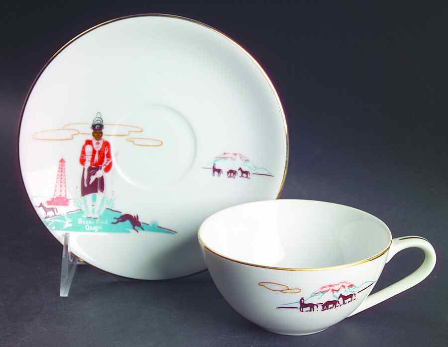 KNX1 Flat Cup & Saucer Set by Knox-1