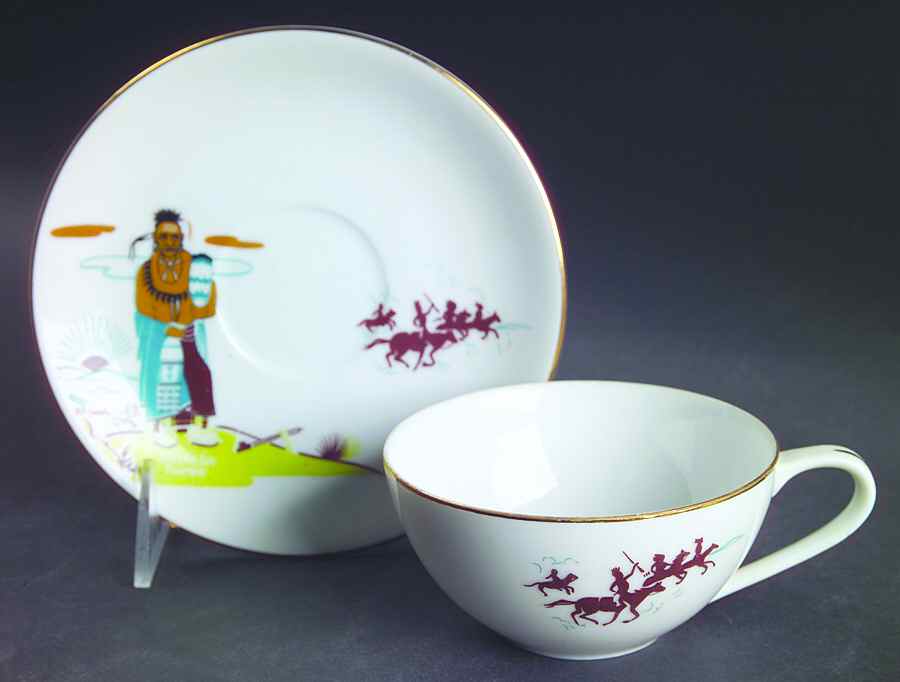 KNX1 Flat Cup & Saucer Set by Knox-1