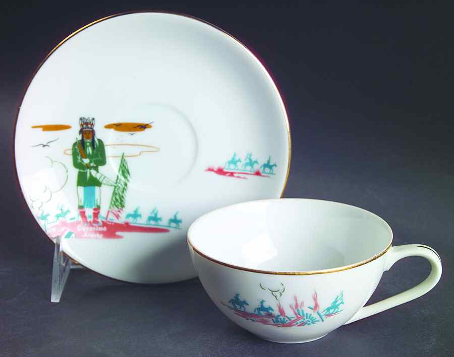 KNX1 Flat Cup & Saucer Set by Knox-1