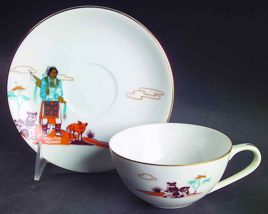 KNX1 Flat Cup & Saucer Set by Knox-1