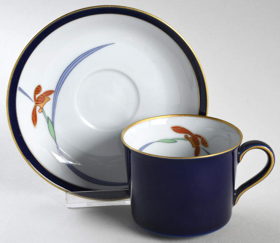 Orchid Lace Flat Cup & Saucer Set by Koransha-1
