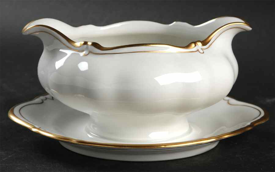 Keystone Gravy Boat with Attached Underplate by Kronester-1