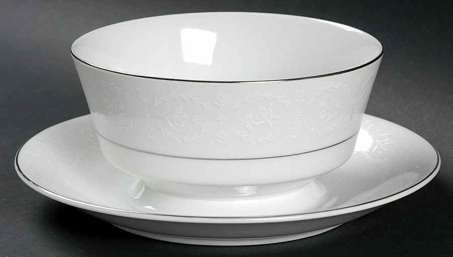 Petite Fleurs Gravy Boat with Attached Underplate by Kessington-1