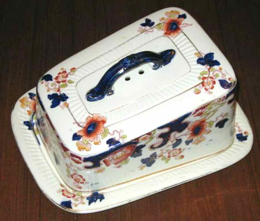 Tokio Cheese Dish with Lid (Wedge) by Keeling & Co-1