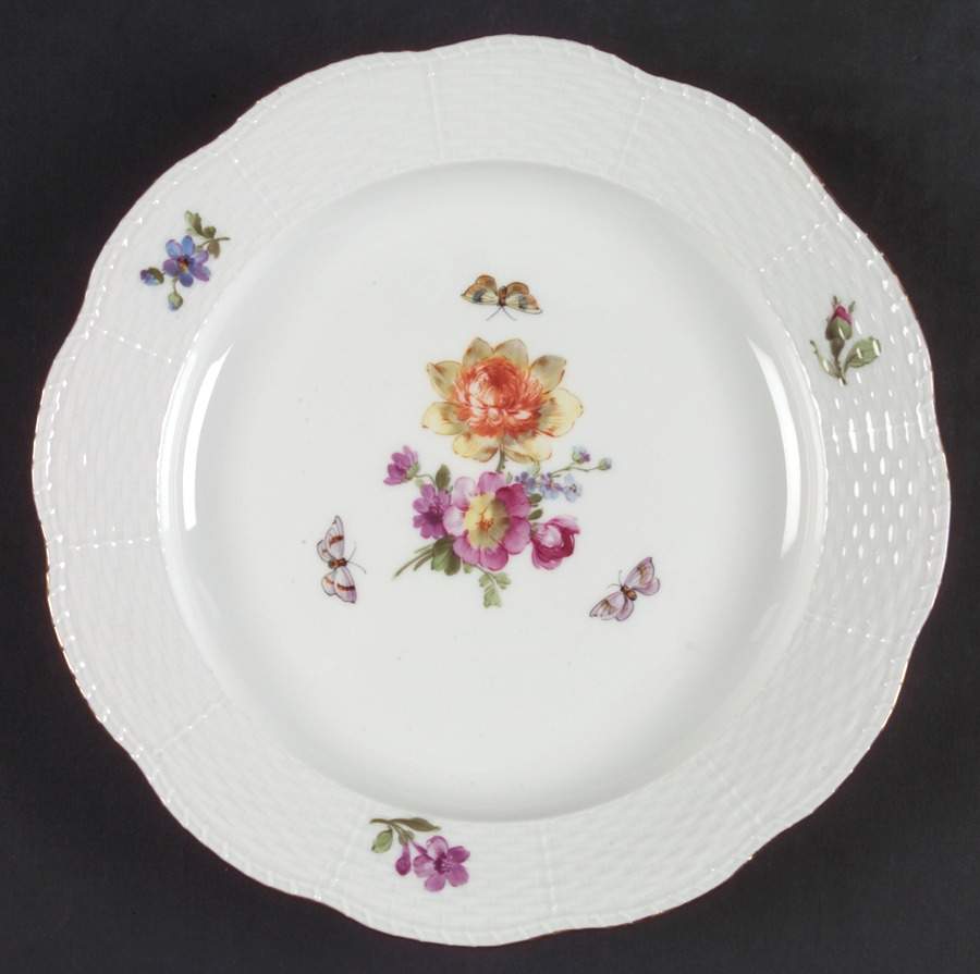 KPM74 Dinner Plate by KPM-1