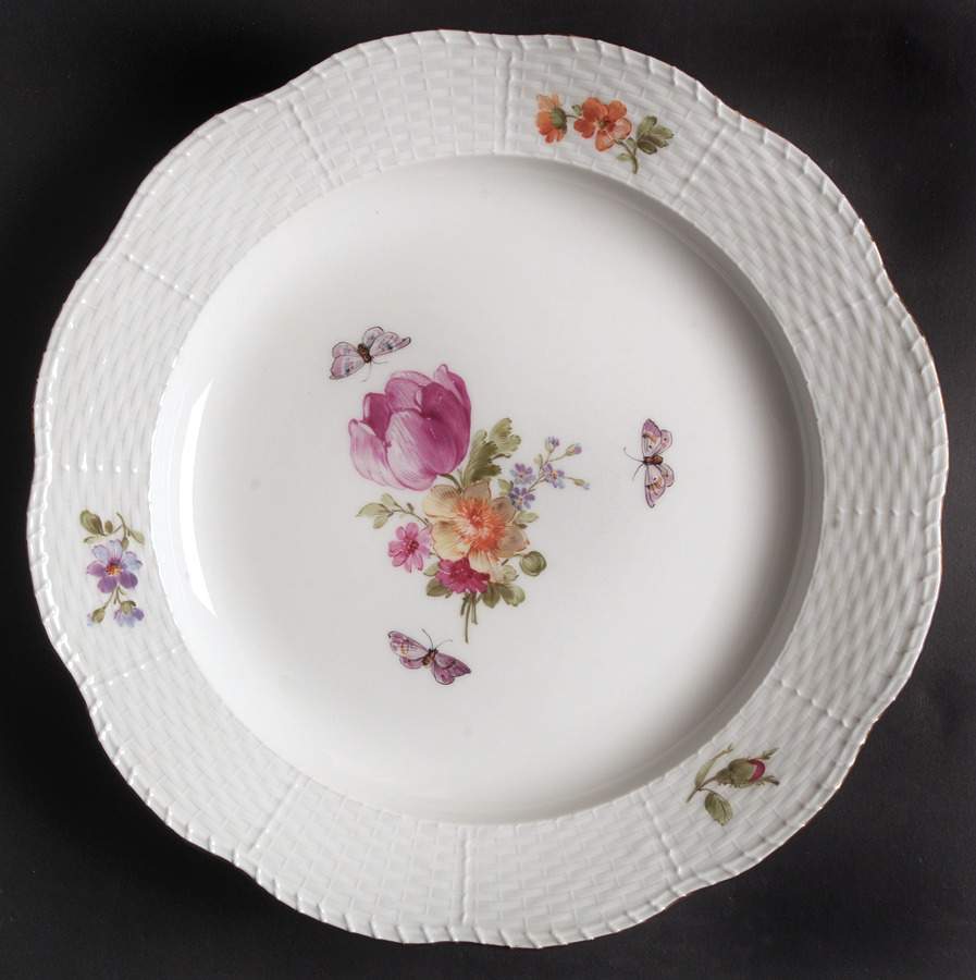 KPM74 Dinner Plate by KPM-1