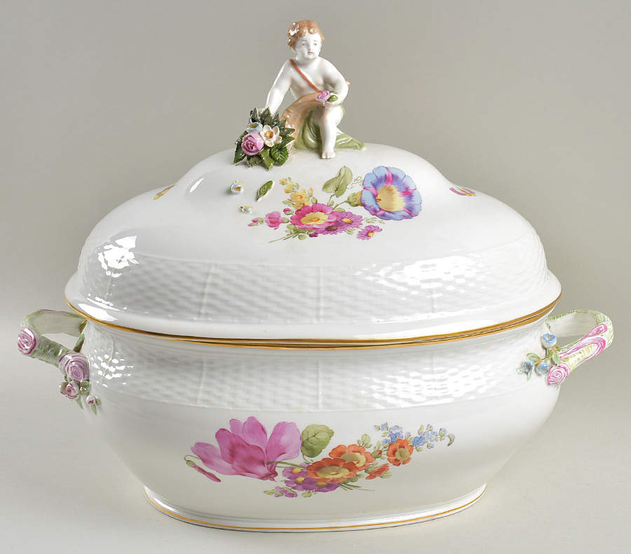 KPM74 Oval Tureen & Lid by KPM-1