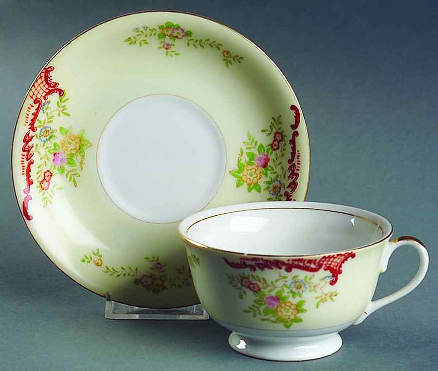 KRE4 Footed Cup & Saucer Set by Krescent (Japan)-1