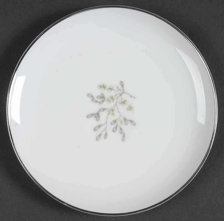 Mistletoe Bread & Butter Plate by Knox-1