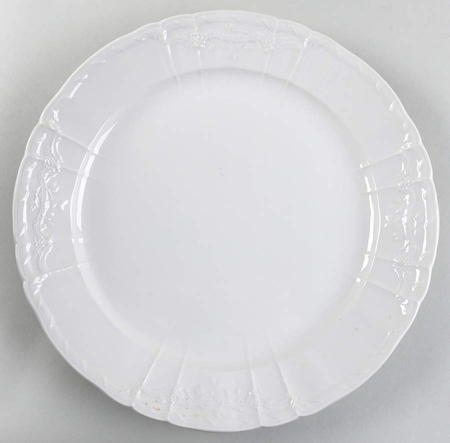 Rocaille 14" Chop Plate (Round Platter) by KPM-1