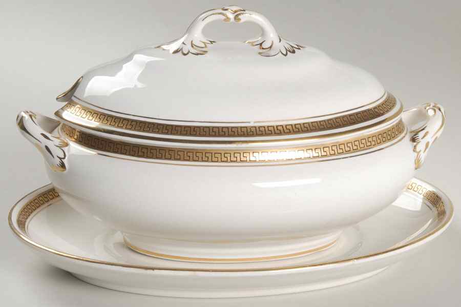 KEE3 Sauce Boat & Lid with Underplate by Keeling & Co-1