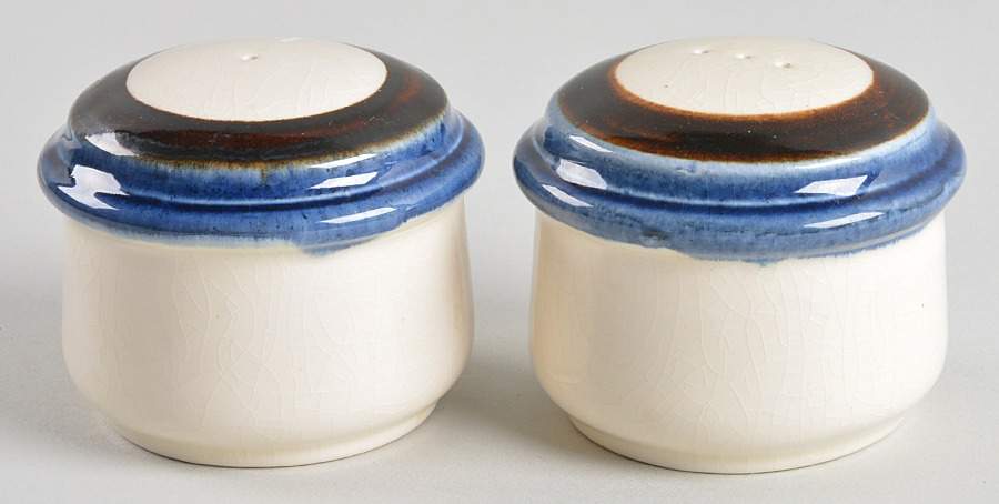 KEZ2 Salt & Pepper Set by Kerry Ironstone-1