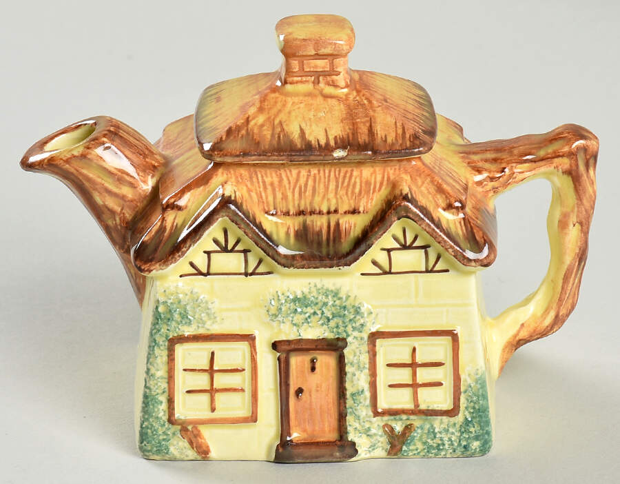 KSY1 Mini Teapot & Lid by Keele Street Pottery-1