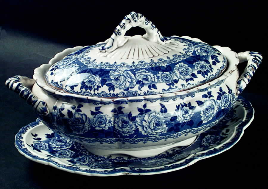 Chester Blue (Gold Trim) Tureen & Lid w/Underplate by Keeling & Co-1