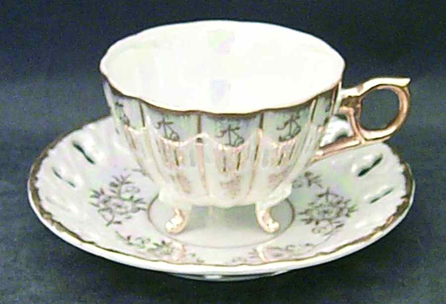 KUD2 Footed Demitasse Cup & Saucer Set by Kudo-1