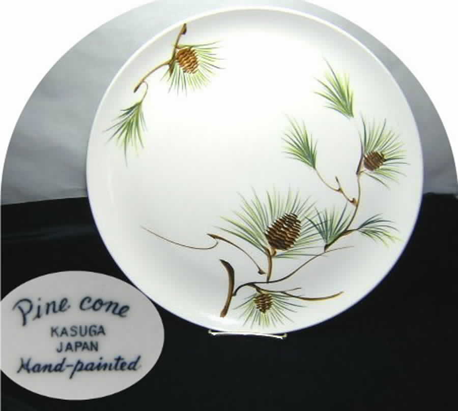 Pine Cone Dinner Plate by Kasuga-1