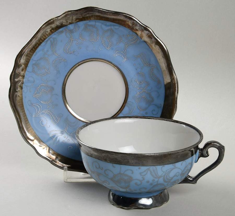 DEKOR Footed Cup & Saucer Set by Keram Silber-1