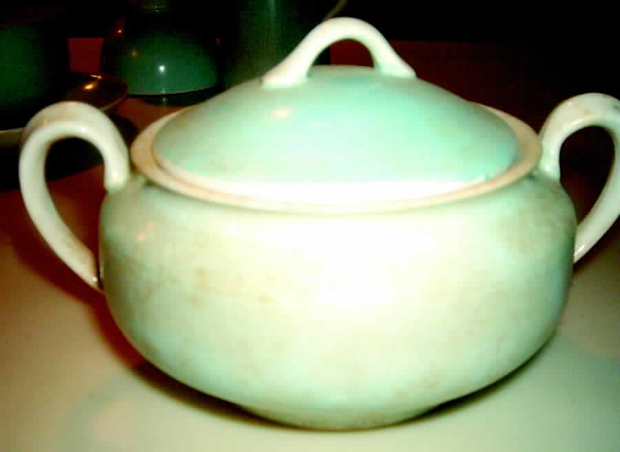 KTK99 Sugar Bowl & Lid by Knowles, Taylor & Knowles-1