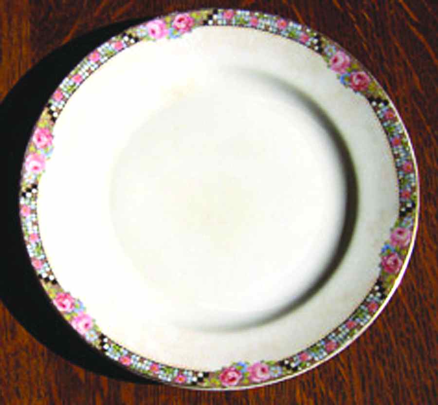 KTK103 Dessert/Pie Plate by Knowles, Taylor & Knowles-1