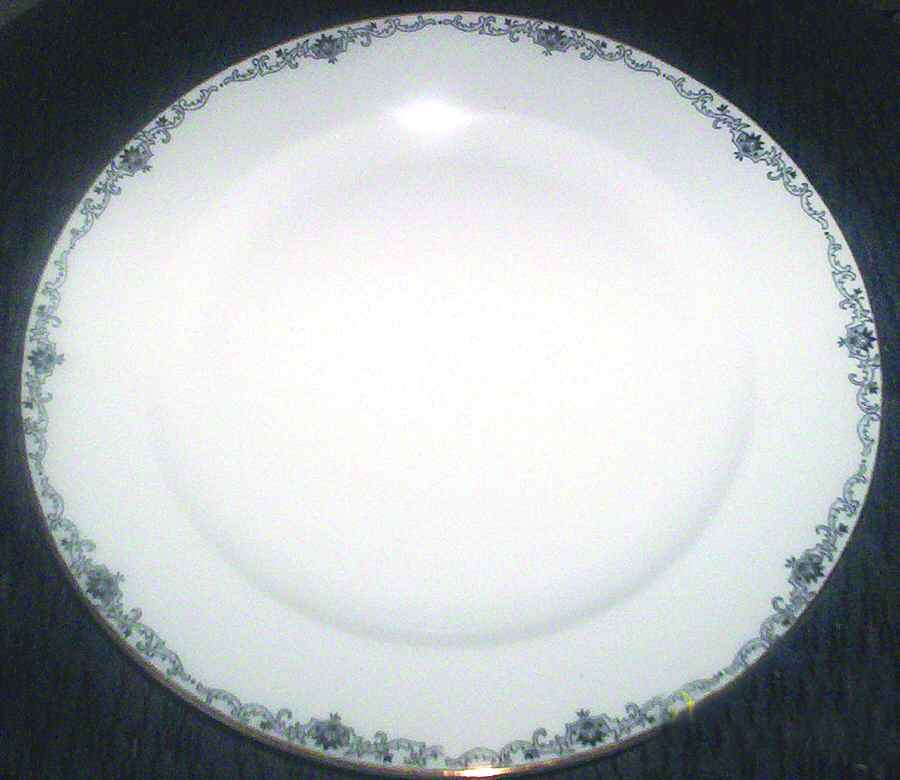 5713 Dinner Plate by Koenigszelt-1