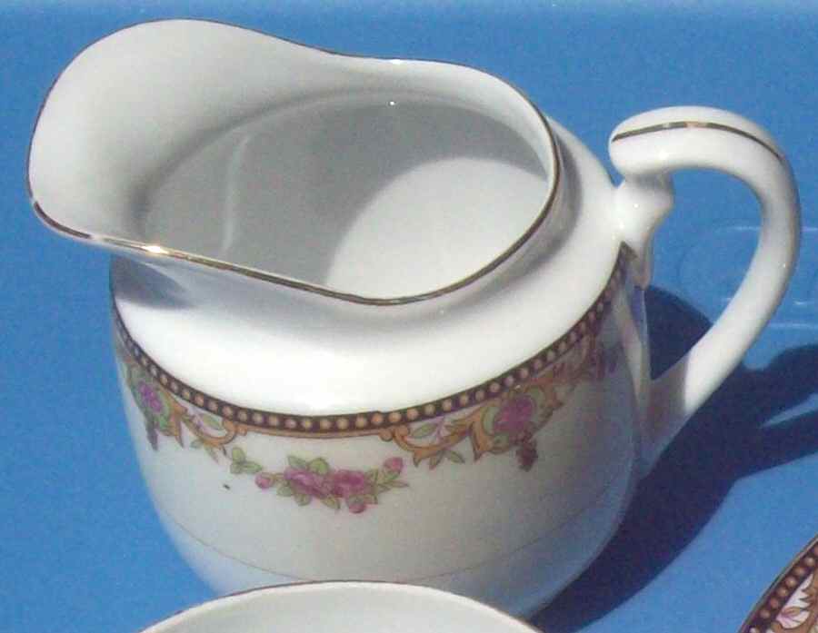 KRE29 Creamer by Krescent (Japan)-1