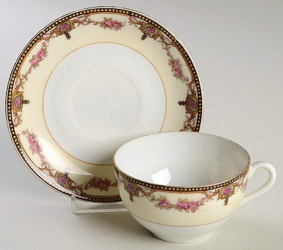 KRE29 Flat Cup & Saucer Set by Krescent (Japan)-1