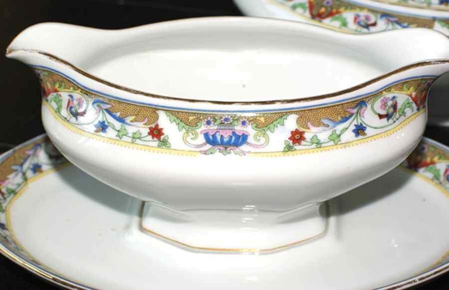 KOE30 Gravy Boat with Attached Underplate by Koenigszelt-1