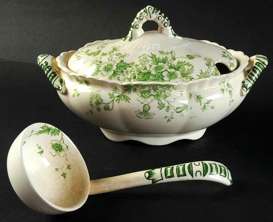 Flora Green Sauce Boat & Lid with Ladle by Keeling & Co-1