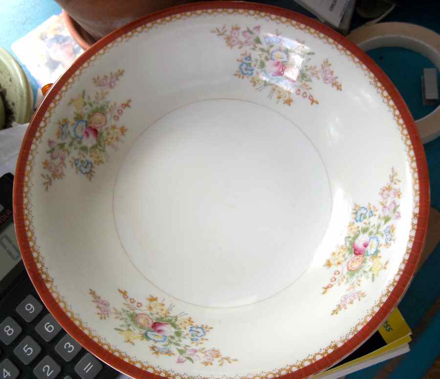 KRE31 9" Round Vegetable Bowl by Krescent (Japan)-1