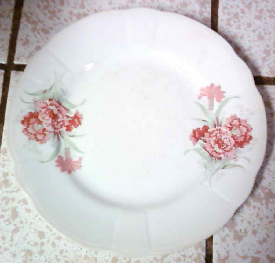 KTK177 Dinner Plate by Knowles, Taylor & Knowles-1