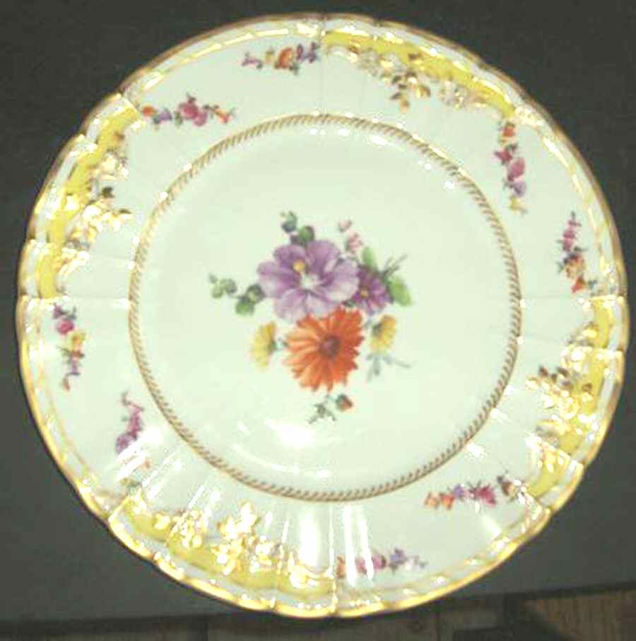 KPM251 Dinner Plate by KPM-1