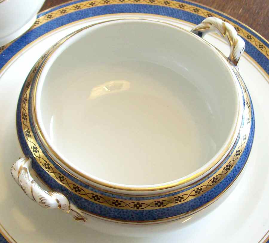KEE14 Sauce Boat No Lid by Keeling & Co-1