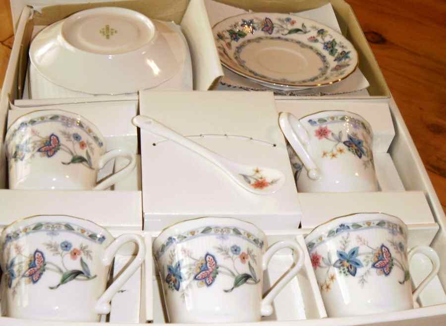 Le Blanc Flat Cup & Saucer Set by Keito-1