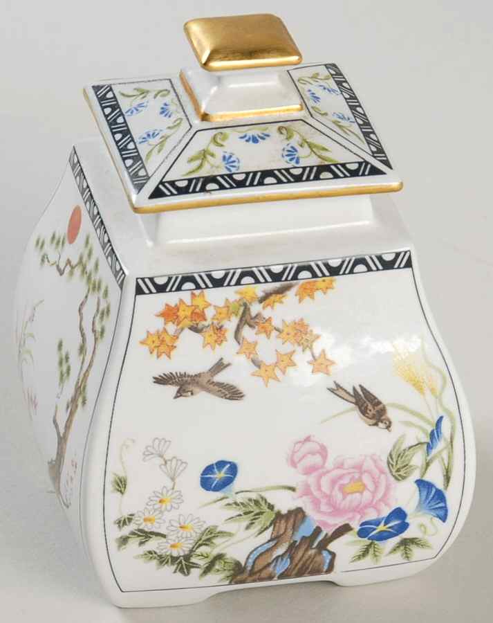 Birds & Flowers of the Orient Sugar Bowl & Lid by Franklin Mint-1